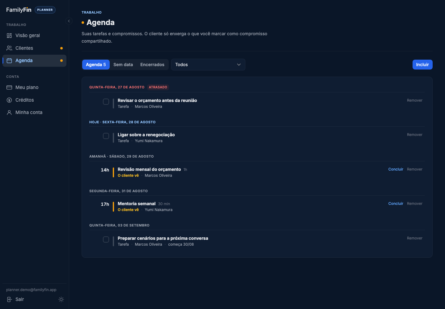 Agenda compartilhada no FamilyFin Planner, com dados fictícios de demonstração.